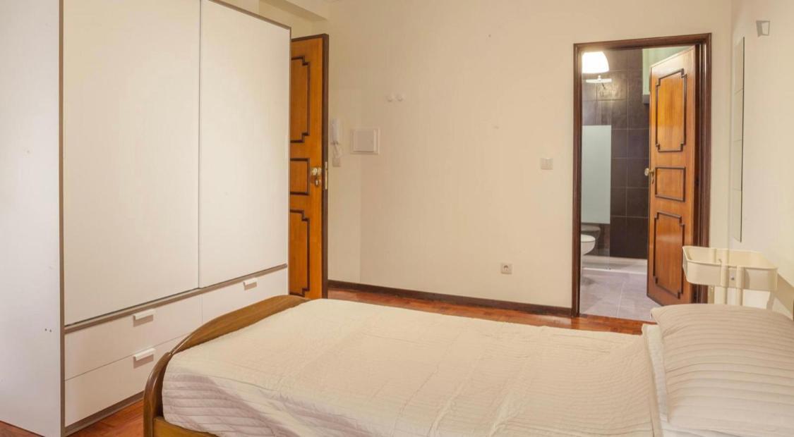 Хостел Residencia Laranjeira Порту Экстерьер фото
