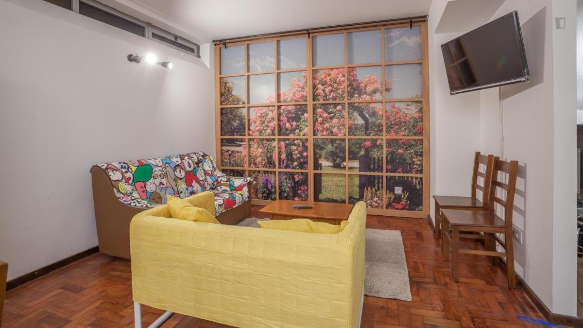 Хостел Residencia Laranjeira Порту Экстерьер фото